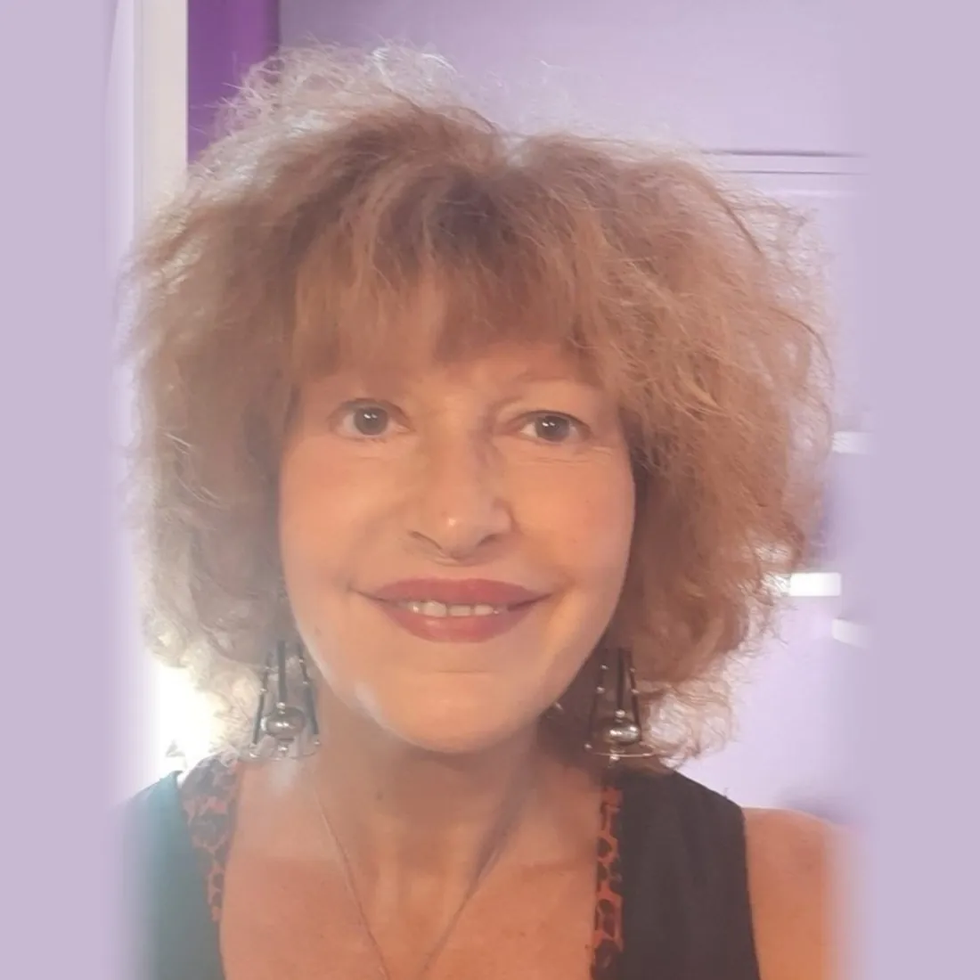 Maria-Dolores Garcia dans son cabinet